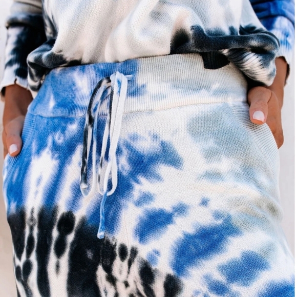 Blue, white, and black tie dyed lounge jogger - Picture 2 of 7